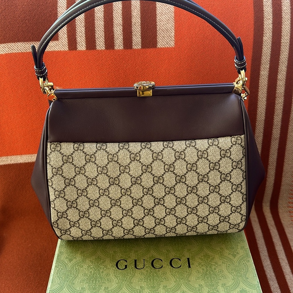 NEW GUCCI GG SHOULDER BAG W/ CHAIN NIIB - Picture 10 of 15